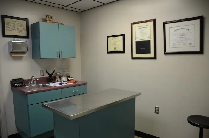 Red Oak Veterinary Clinic Picture 4