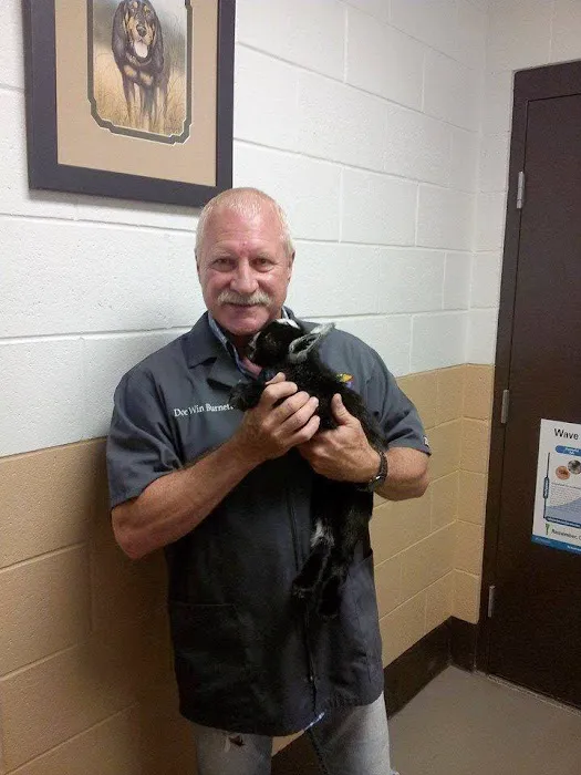 Atlanta West Veterinary Hospital Picture 1