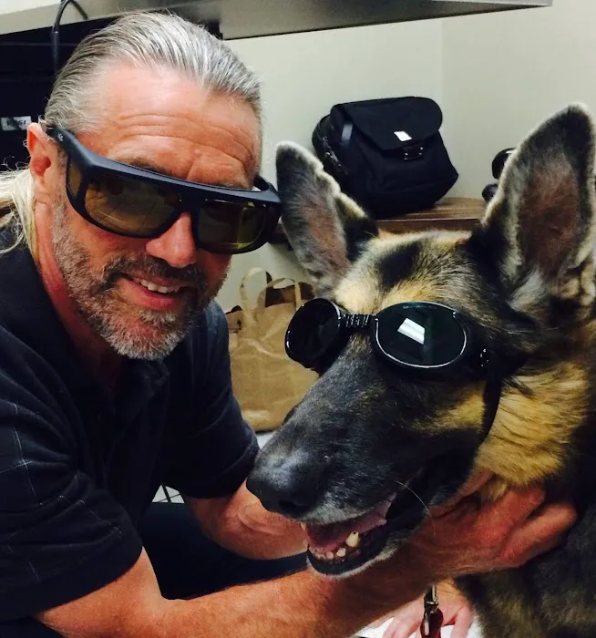 Newbury Park Veterinary Clinic: Canan Richard T DVM Picture 5