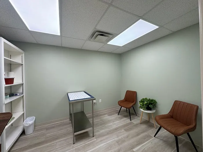 Summit Veterinary Urgent Care Picture 9
