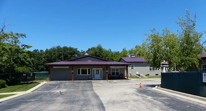 Brentwood Animal Campus Picture 9