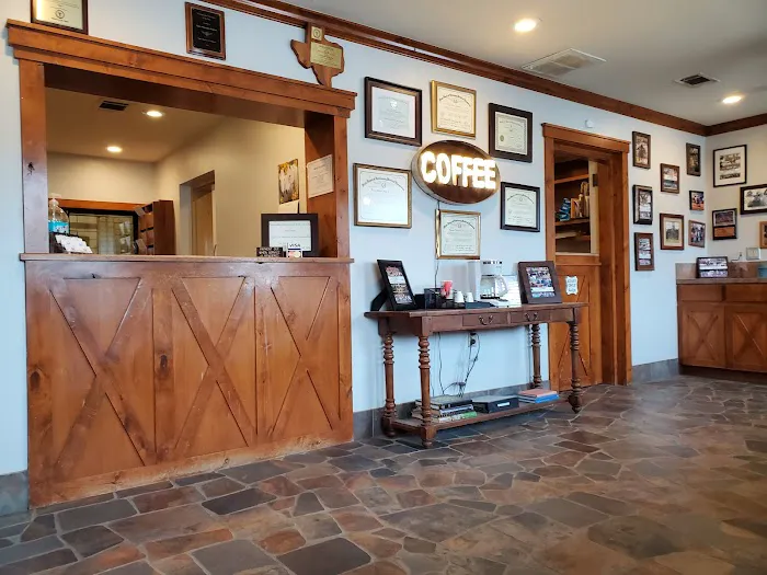 Elgin Veterinary Hospital, A Thrive Pet Healthcare Partner Picture 1