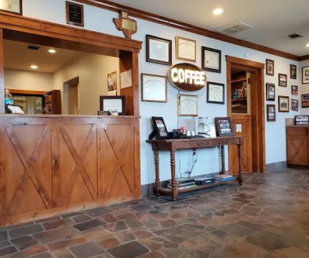 Elgin Veterinary Hospital, A Thrive Pet Healthcare Partner