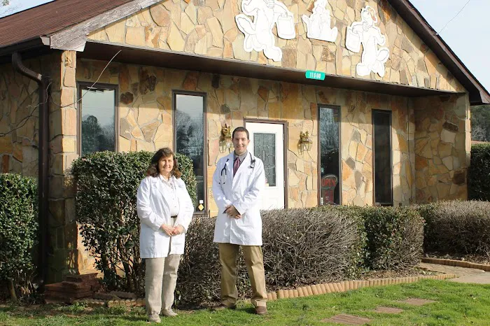 Animal Amour Veterinary Hospital & Pet Lodge Picture 2