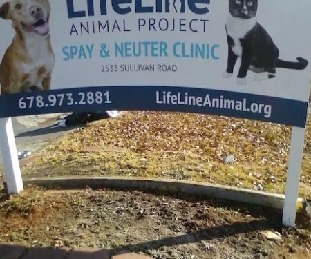 LifeLine Animal Project Spay & Neuter Clinic