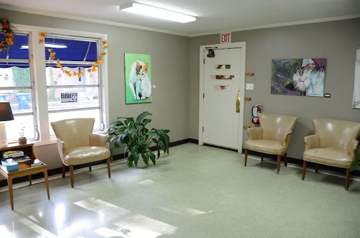 Brown Animal Hospital Picture 2