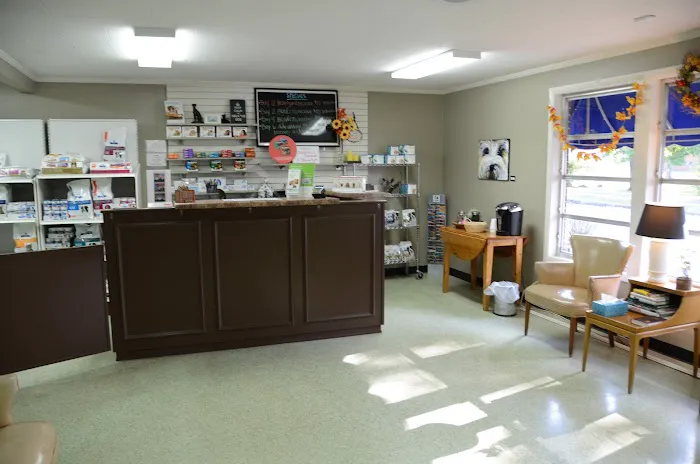 Brown Animal Hospital Picture 7