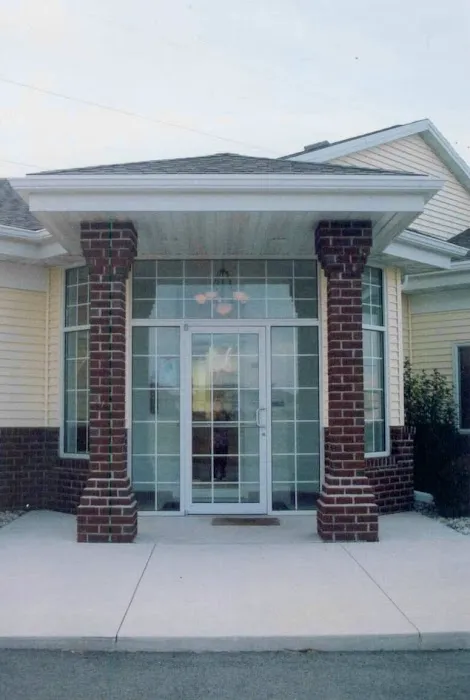 Crossroads Veterinary Clinic: Tami Strom, DVM Picture 4