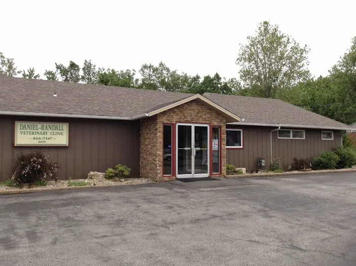 Daniel-Randall Veterinary Clinic Picture 1