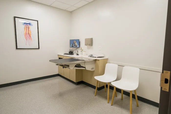 Westown Veterinary Clinic Picture 9