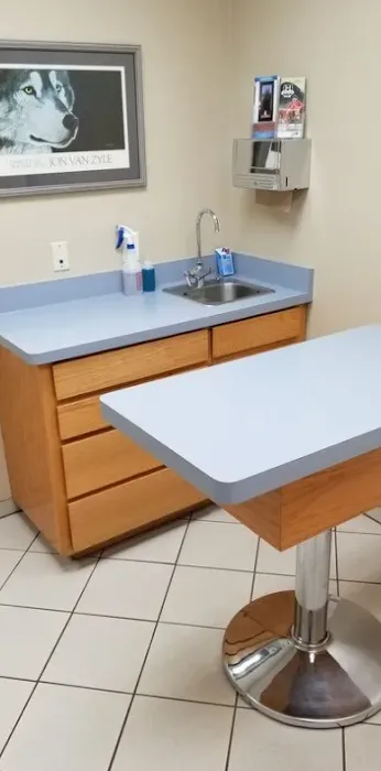 Camarosa Veterinary Clinic Picture 7