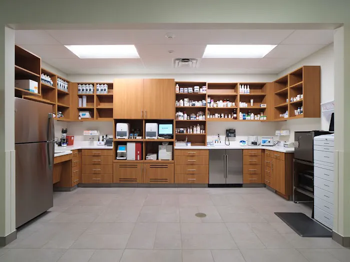 Veterinary Emergency Group Picture 8