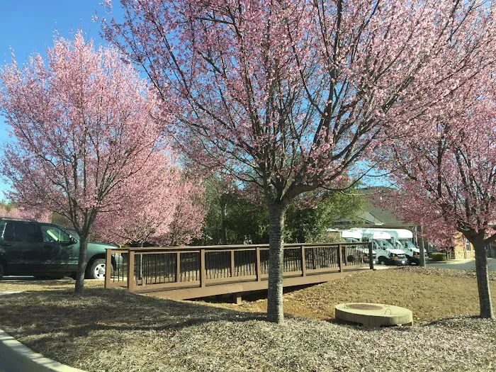 Family Friend Animal Hospital & Pet Lodge, Summerlin Boulevard, Newnan, GA Picture 5