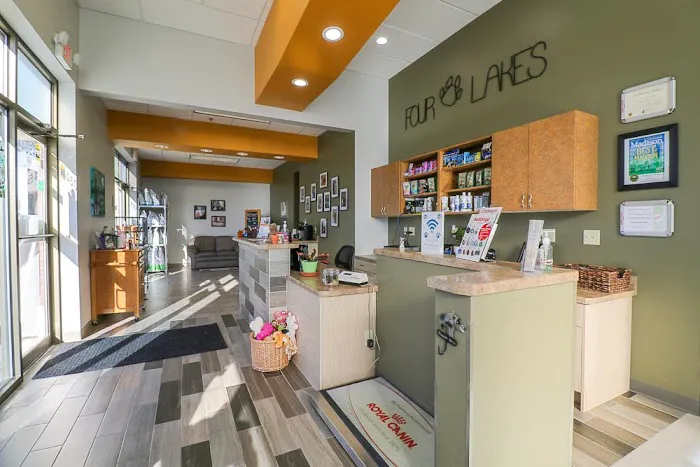 Four Lakes Veterinary Clinic Picture 7