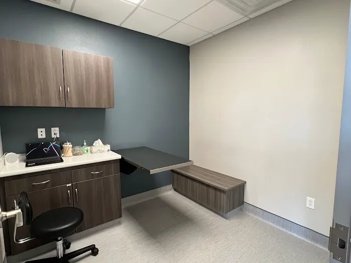 Mayfair Animal Hospital & ER Picture 1