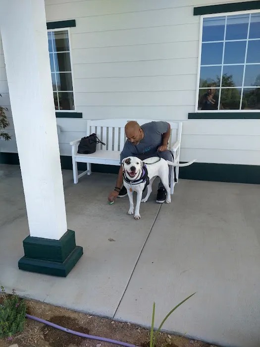 Clinton Keith Veterinary Hospital Picture 2