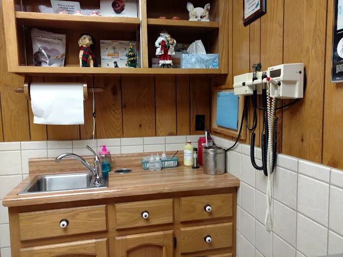 Animal Clinic of North Clarksville Picture 3