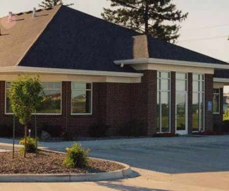 Ankeny Veterinary Clinic -Dr. Terry Riordan DVM