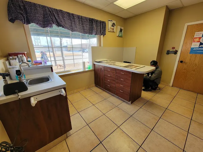 Milwaukee Walk In Vet Clinic Picture 7