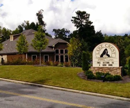 Lake Crest Animal Clinic