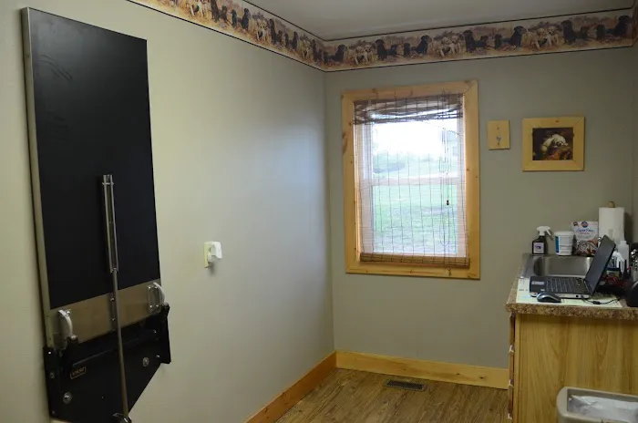 Two Rivers Veterinary Center, Inc. Picture 4