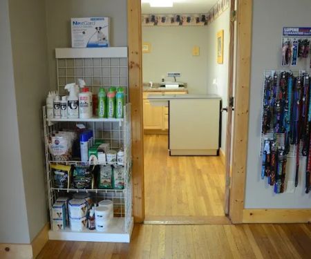 Two Rivers Veterinary Center, Inc.