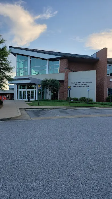 Wilford & Kate Bailey Small Animal Teaching Hospital Picture 1