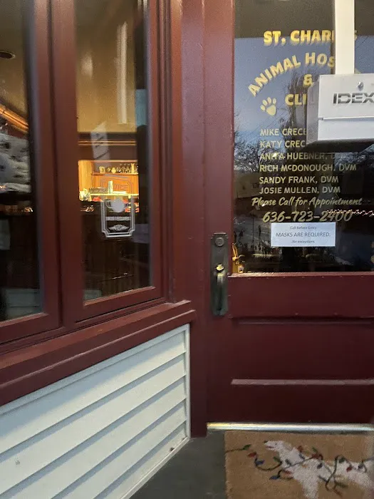 St Charles Animal Hospital Picture 2