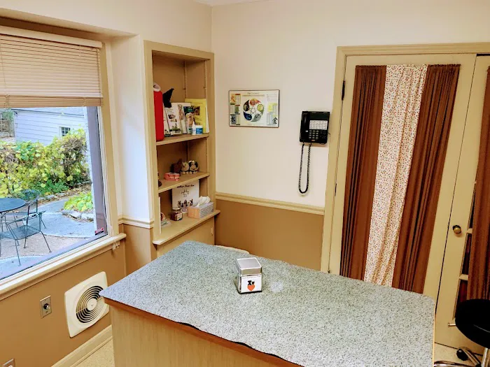 Silver Spring Animal Wellness Center Picture 6