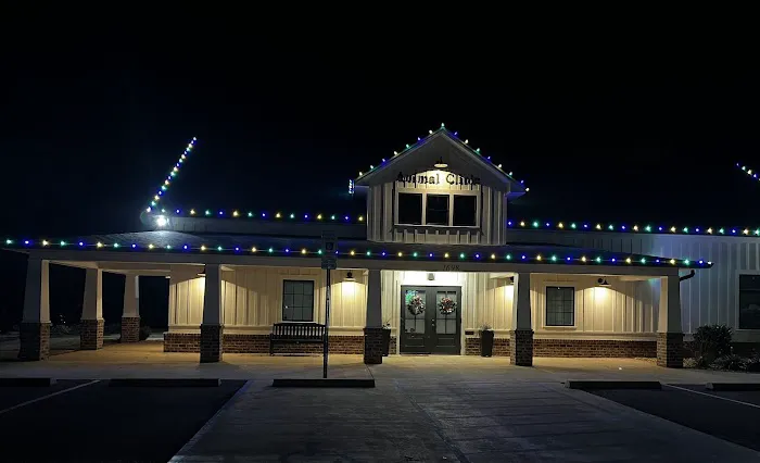 Auburn Oaks Animal Clinic Picture 6