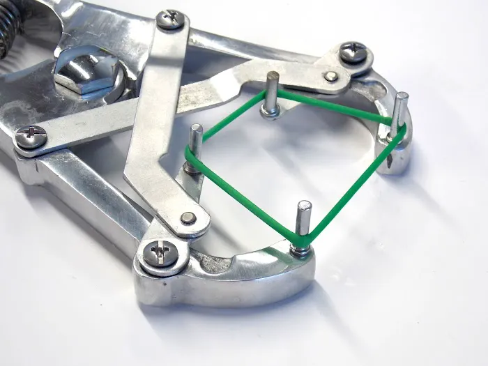 INTERNATIONAL VETERINARY SUPPLIES Picture 9