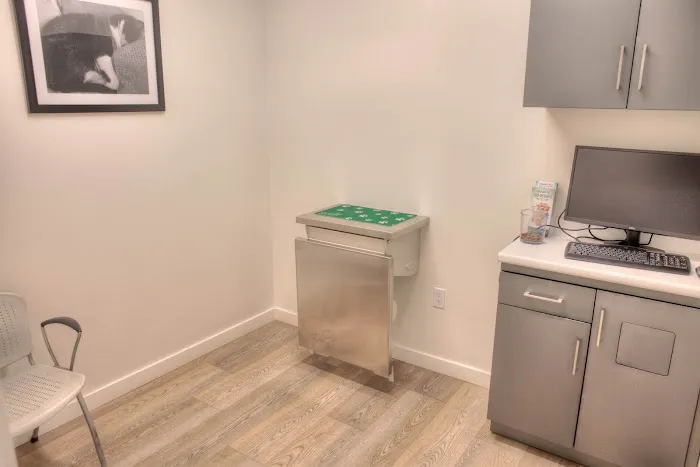 Mission Animal Hospital Picture 4