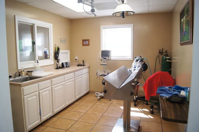 Flanary Veterinary Clinic Picture 1