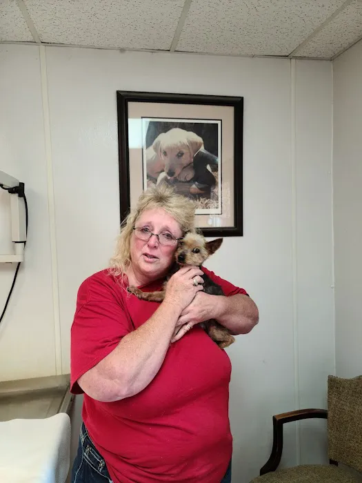 Agri-Med Veterinary Clinic Inc Picture 1