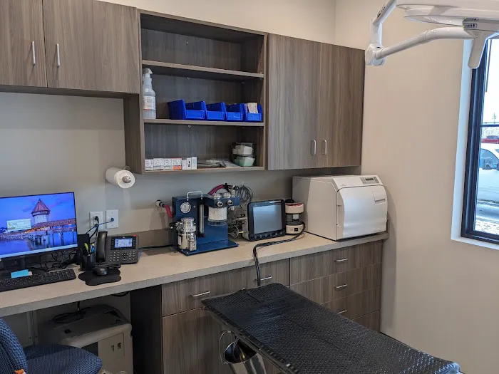 Hometown Veterinary Clinic Picture 10