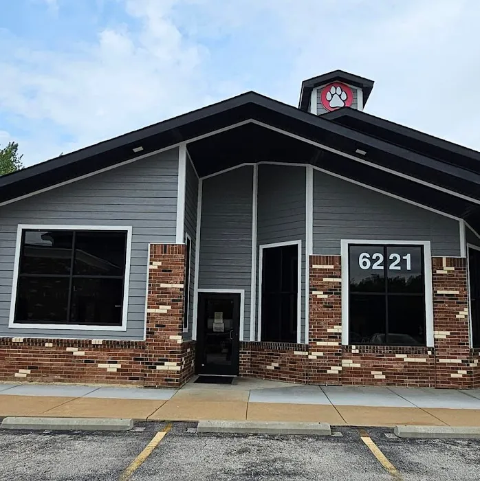 Imperial Animal Hospital Pet Lodge and Grooming Picture 1