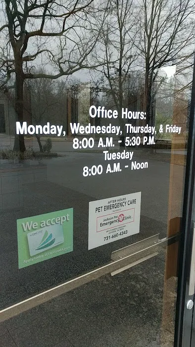 University Parkway Animal Hospital Picture 1