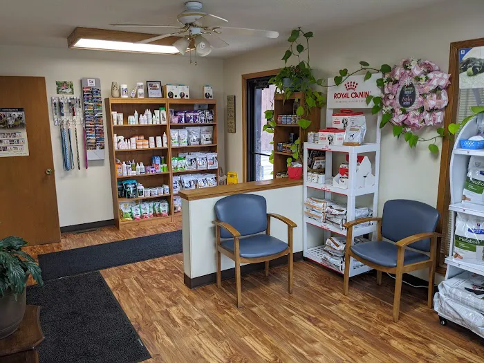 Holstein Veterinary Clinic Picture 7