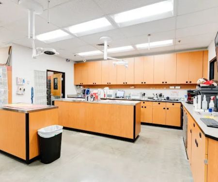 PetSmart Veterinary Services - West Maple