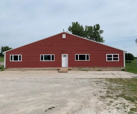 Town and Country Animal Clinic- Veterinarian