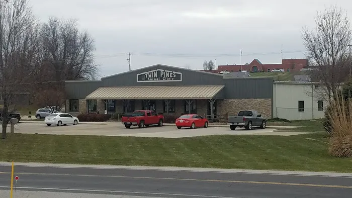 Twin Pines Animal Clinic Picture 7