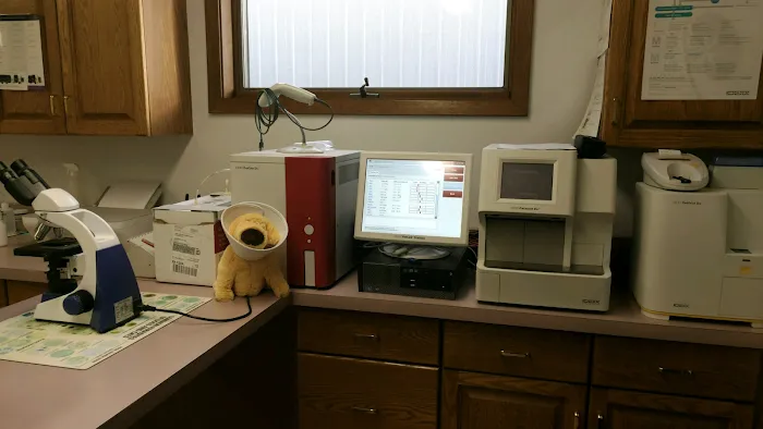 Heartland Veterinary Clinic Picture 9