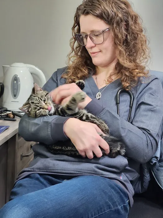 Pleasant Valley Veterinary Clinic Picture 5