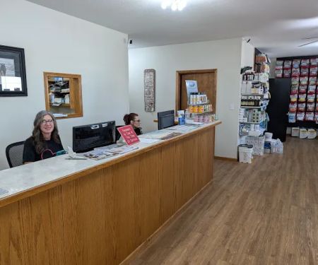 H & E West Mo Veterinary Clinic
