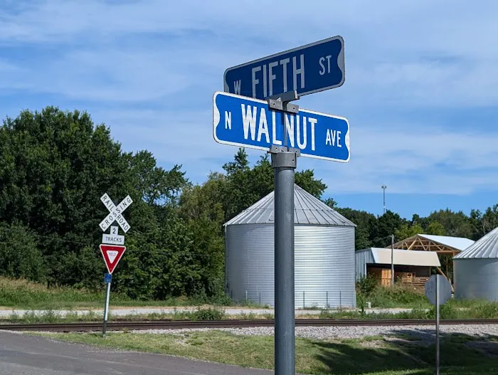 H & E West Mo Veterinary Clinic Picture 2