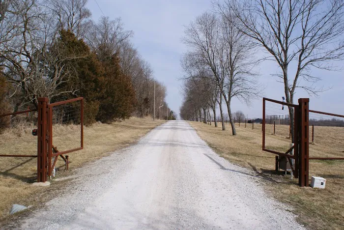 Sunflower Equine Veterinary Clinic Picture 2