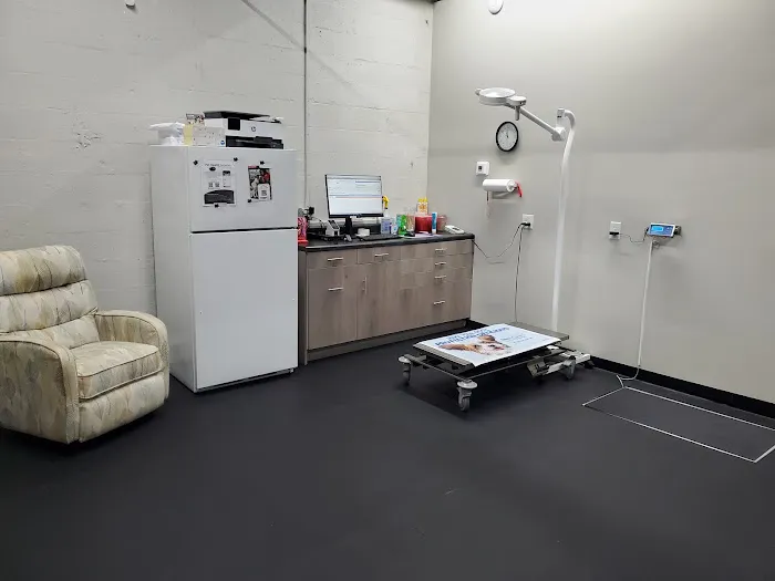 Glenstone Veterinary Clinic Picture 5