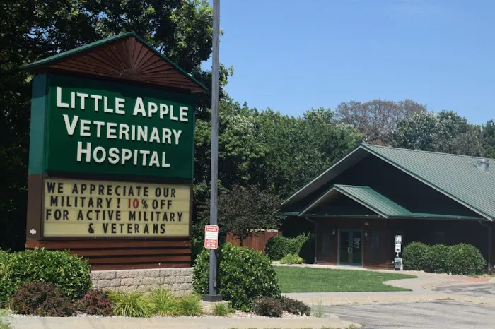 Little Apple Veterinary Hospital Picture 8