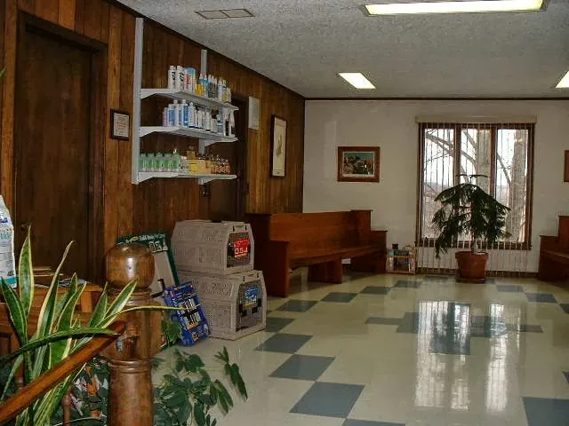 Herrin Animal Hospital Picture 8