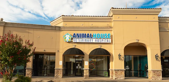 Animal House Veterinary Hospital Picture 6
